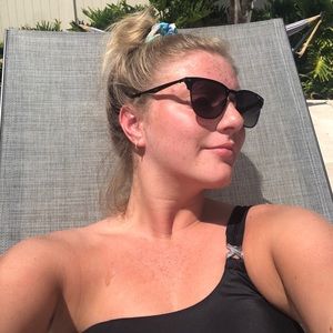 Meet your Posher, Ariel